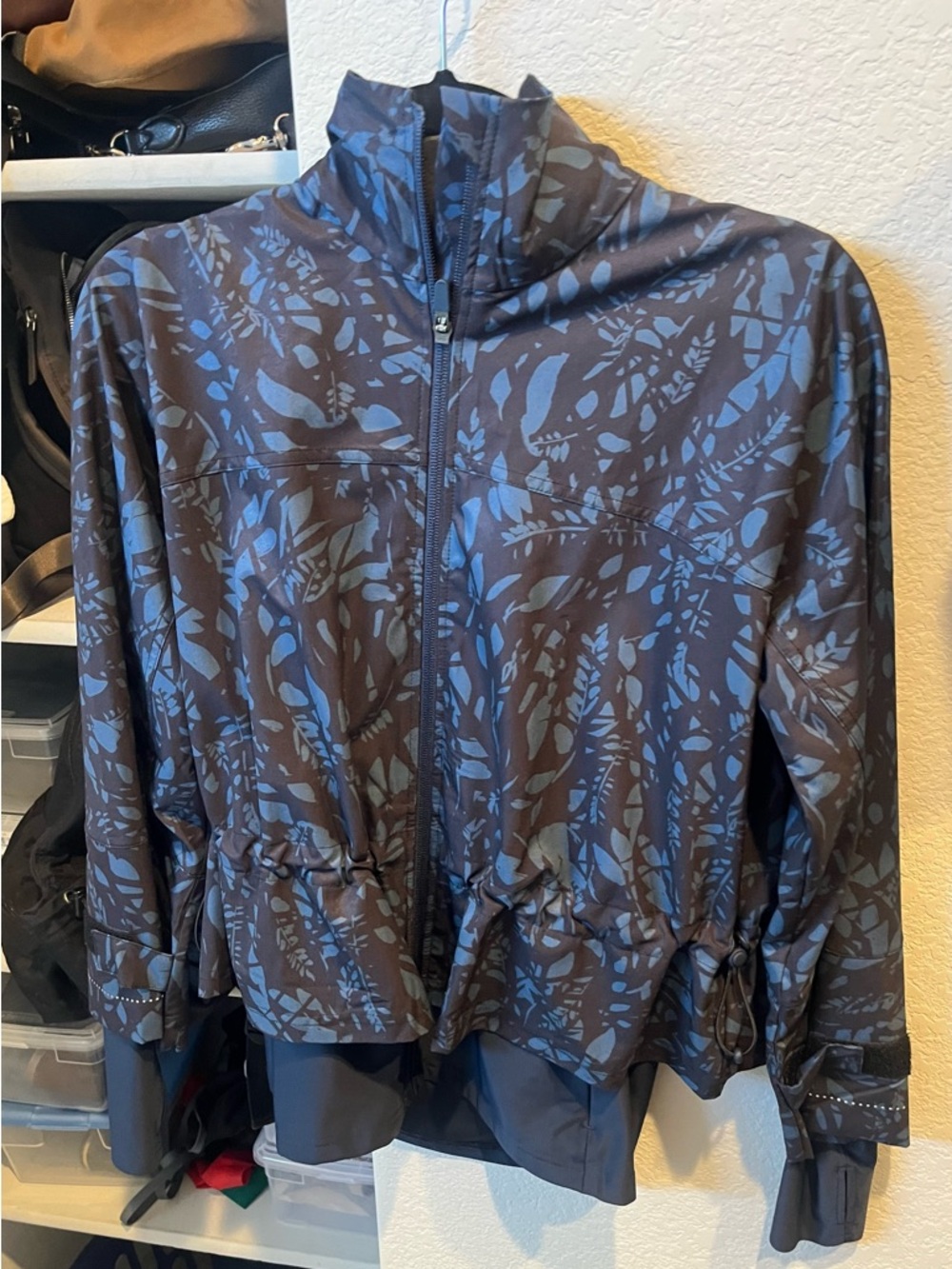 Sweaty Betty Blue and Navy Leaf-Print Bomber Jacket